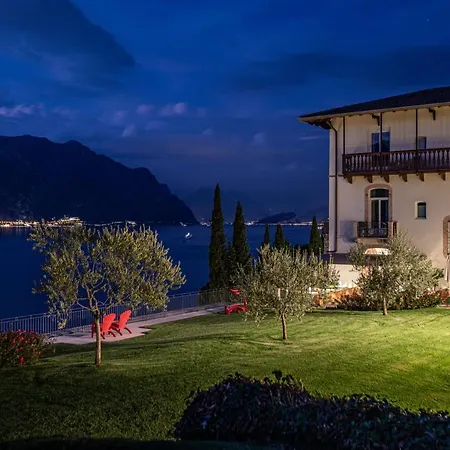 Готель Bellevue San Lorenzo (adults Only) Мальчезіне