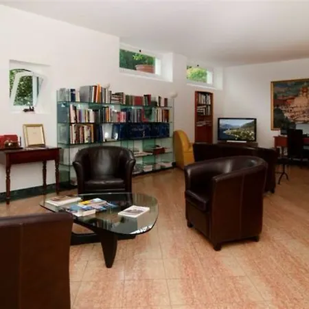 Готель Bellevue San Lorenzo (adults Only) Мальчезіне